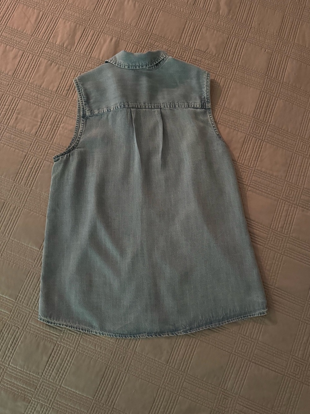 Eddie Bauer Sleeveless Button-Front Denim Shirt - Blue Medium - Picture 11 of 16
